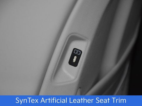 New 2025 Kia Sorento S image 25