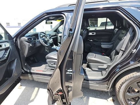 Used 2021 Ford Explorer ST w/ Equipment Group 401A AWD/4WD image 10