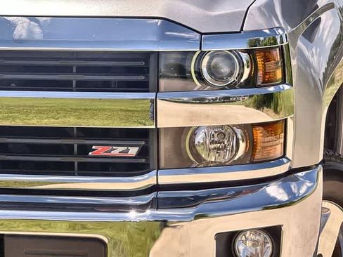 Used 2015 Chevrolet Silverado 2500 LT w/ LT Convenience Package AWD/4WD image 24