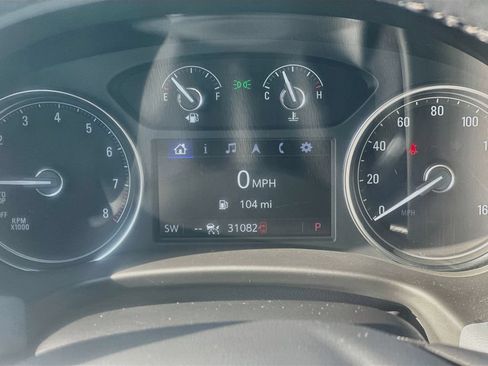 Used 2024 Buick Enclave Essence w/ Technology Package FWD image 12