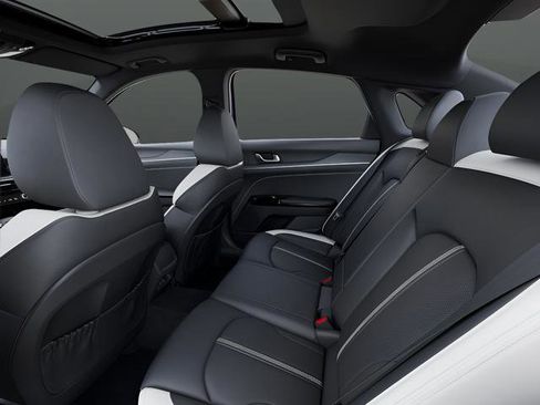 New 2026 Kia K5 GT-Line image 18