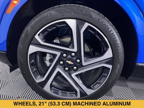 Certified 2024 Chevrolet Equinox EV LT FWD image 13