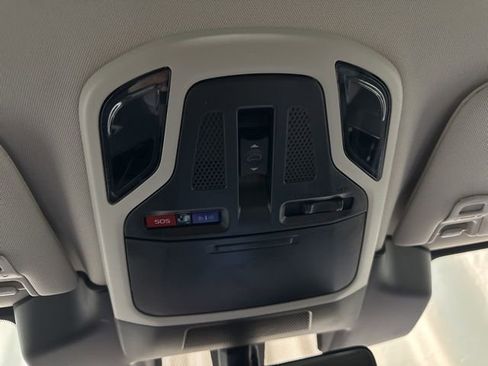 Certified 2025 Subaru Outback Premium image 26