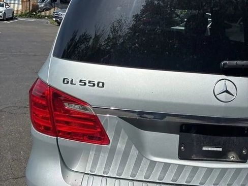 Used 2016 Mercedes-Benz GL 550 4MATIC image 21