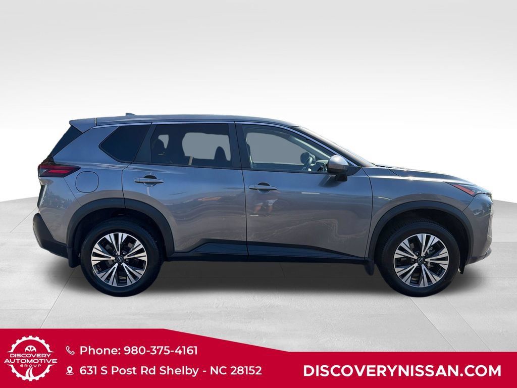 Certified 2023 Nissan Rogue SV FWD image 5
