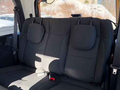 Used 2023 Jeep Wrangler Sport S image 5