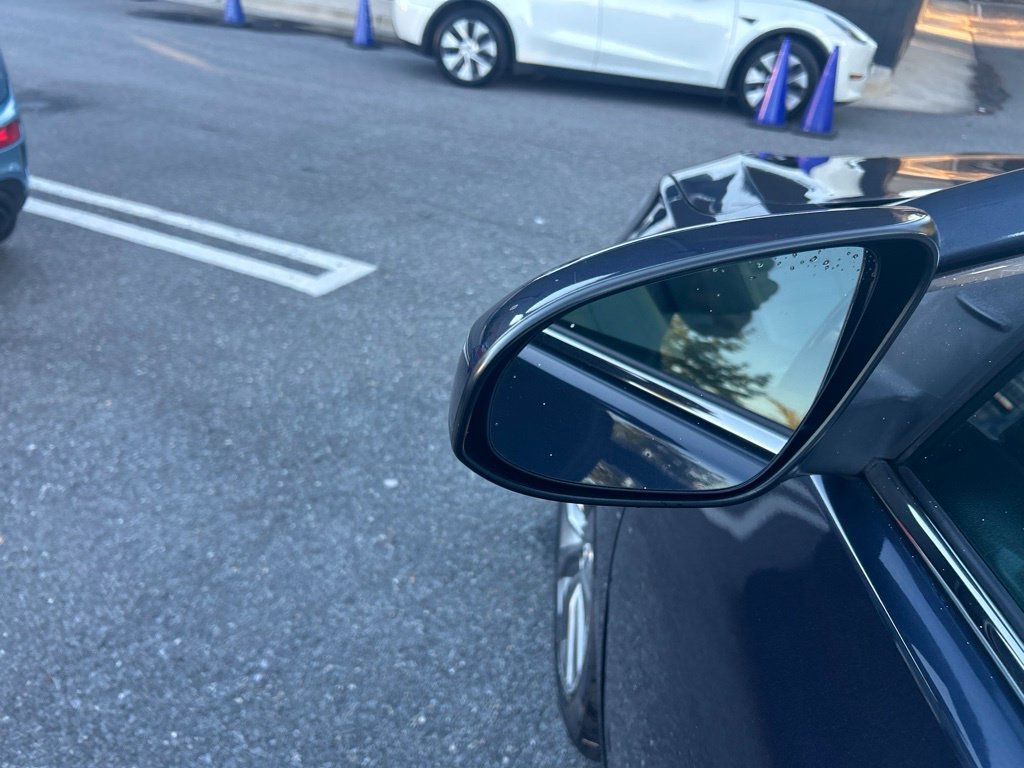 Used 2017 Toyota Camry XLE FWD image 15