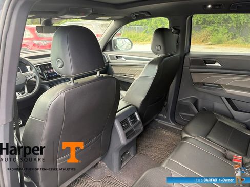 Used 2023 Volkswagen Atlas Cross Sport SEL R-Line AWD/4WD image 11