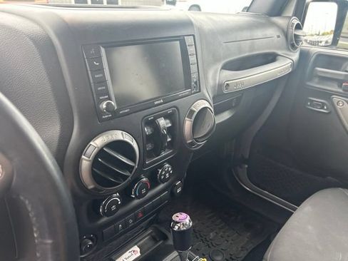 Used 2016 Jeep Wrangler Unlimited Sport AWD/4WD image 11