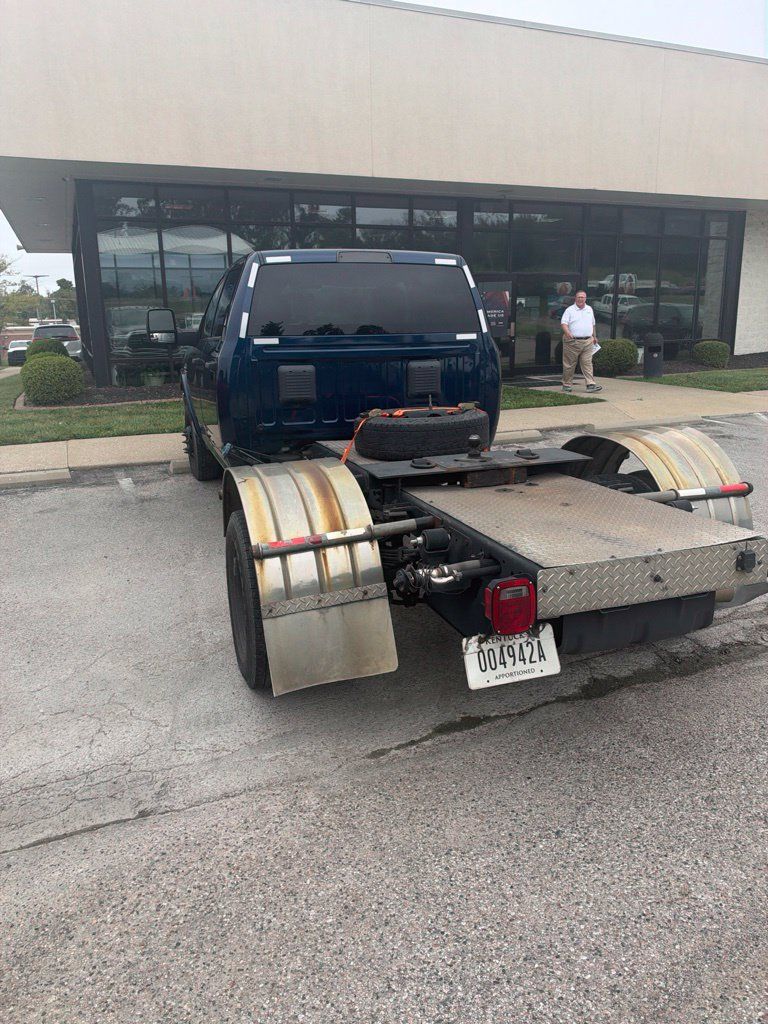 Used 2024 RAM 3500 Tradesman w/ Chrome Appearance Group AWD/4WD image 5