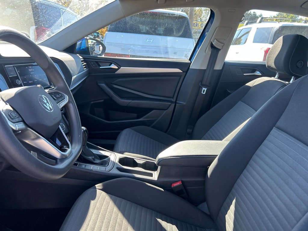 Used 2022 Volkswagen Jetta S FWD image 11