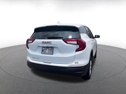 Used 2024 GMC Terrain SLE FWD image 14