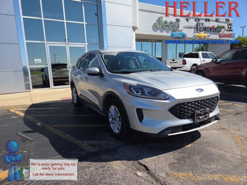 Used 2020 Ford Escape SE FWD image 1