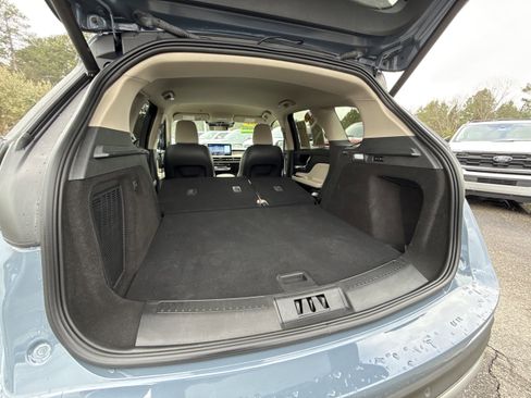 Used 2025 Lincoln Corsair FWD w/ Equipment Group 101A image 27