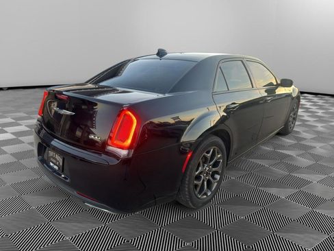 Used 2018 Chrysler 300 S image 3