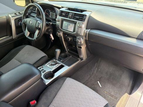 Used 2017 Toyota 4Runner SR5 RWD image 27