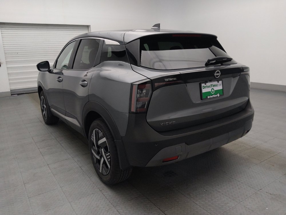 Used 2025 Nissan Kicks SV FWD image 5