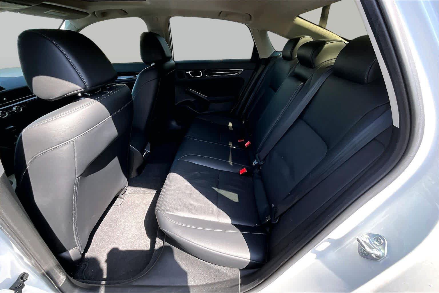 Used 2022 Honda Civic Touring image 19