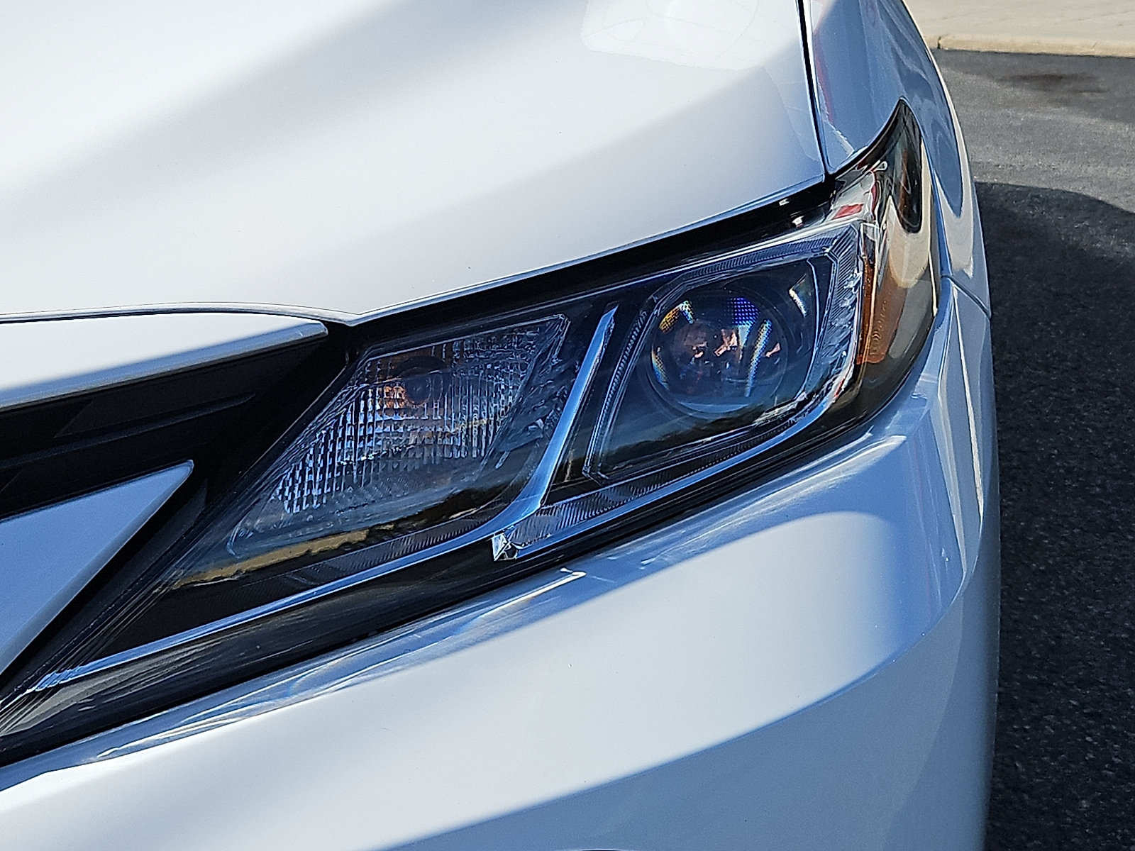 Used 2024 Toyota Camry LE w/ Convenience Package FWD image 9