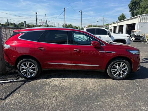 Used 2023 Buick Enclave Essence w/ Experience Buick Package FWD image 2