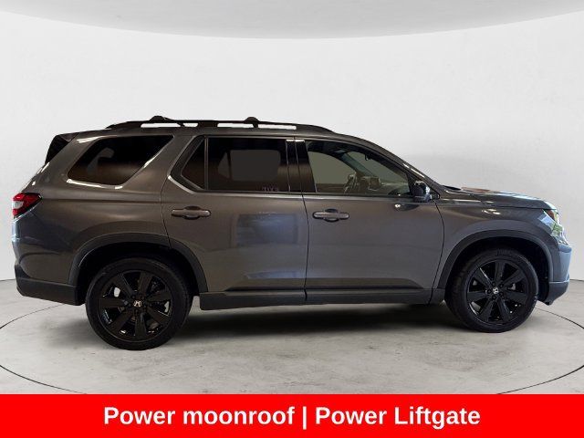 Used 2025 Honda Pilot Black Edition image 7