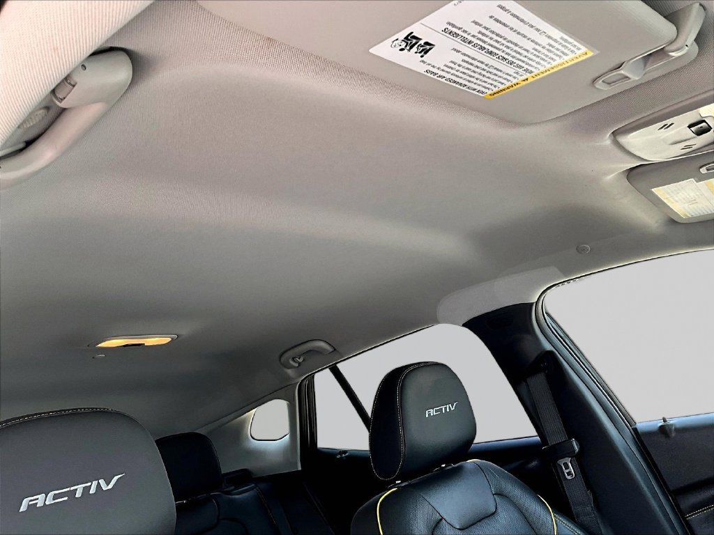 Used 2025 Chevrolet Trax ACTIV w/ Driver Confidence Package FWD image 30