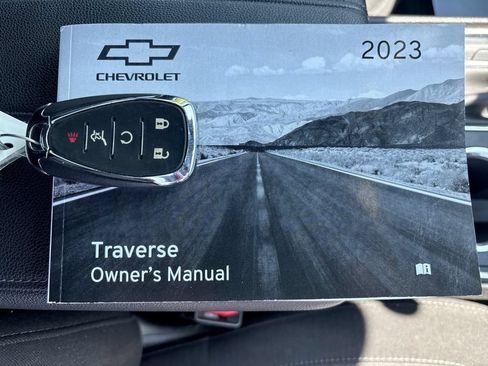 Used 2023 Chevrolet Traverse LT w/ Midnight/Sport Edition AWD/4WD image 41