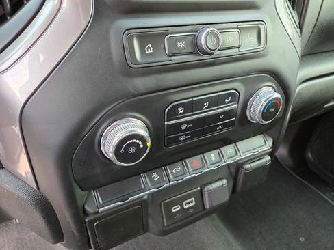 Used 2021 GMC Sierra 1500 4x4 Double Cab w/ Sierra Value Package image 17