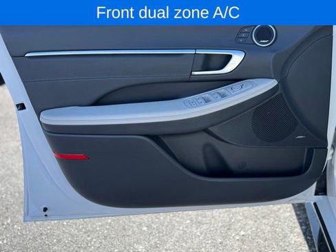 Used 2022 Hyundai Sonata Limited image 12