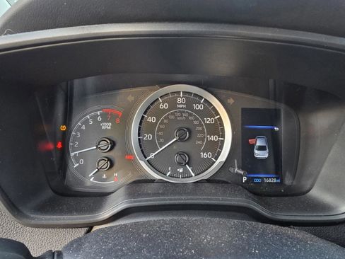 Used 2022 Toyota Corolla LE image 11