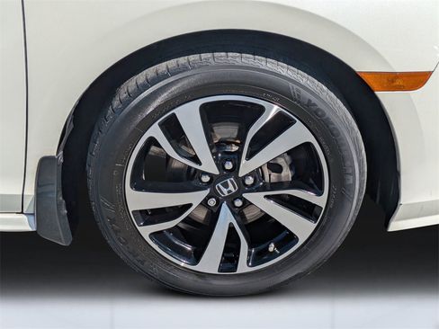 Used 2018 Honda Odyssey Elite image 10