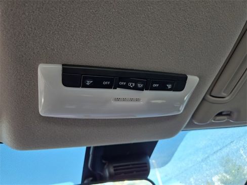 New 2025 Nissan Versa S w/ Trunk Package image 24