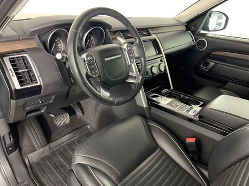 Used 2017 Land Rover Discovery HSE Luxury image 34