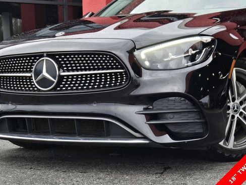Used 2021 Mercedes-Benz E 350 4MATIC Sedan image 2