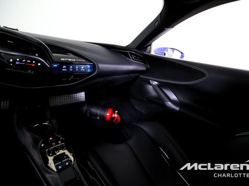 Used 2022 Ferrari SF90 Stradale AWD/4WD image 15