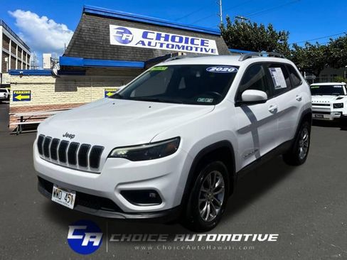 Used 2020 Jeep Cherokee Latitude Plus w/ Cold Weather Group AWD/4WD image 1