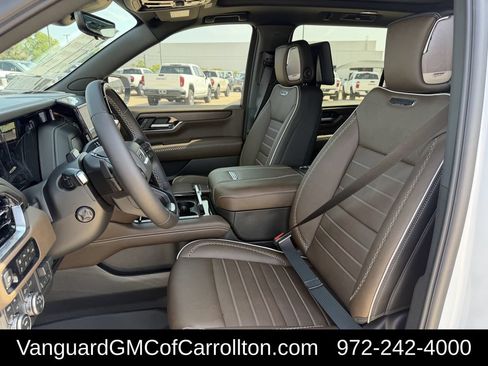 New 2026 GMC Yukon XL Denali Ultimate AWD/4WD image 23