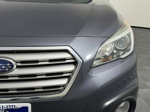 Used 2017 Subaru Outback 2.5i Limited AWD/4WD image 5