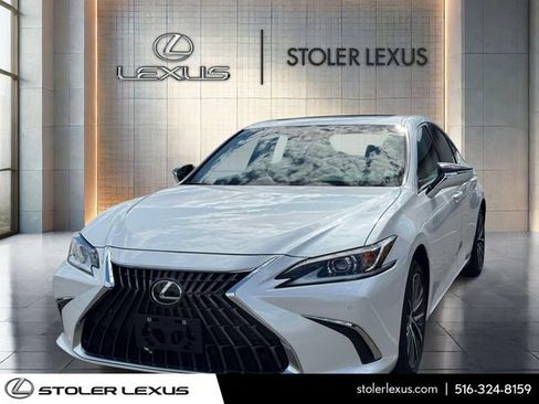 Certified 2025 Lexus ES 350 w/ Premium Package FWD image 3
