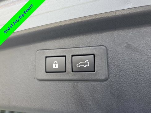 Used 2025 Subaru Outback Wilderness AWD/4WD image 16