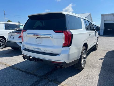 Used 2021 GMC Yukon XL Denali w/ Denali Premium Package AWD/4WD image 6