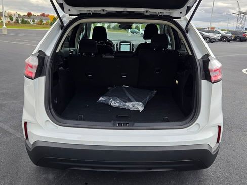 Used 2024 Ford Edge SE image 14