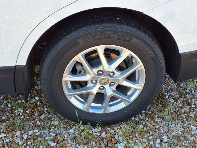 Used 2024 Chevrolet Equinox LT w/ LPO, Floor Liner Package FWD image 20