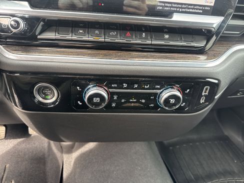 Used 2022 GMC Sierra 1500 SLE AWD/4WD image 25