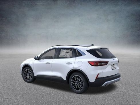 New 2025 Ford Escape SE w/ PHEV Premium Package FWD image 6