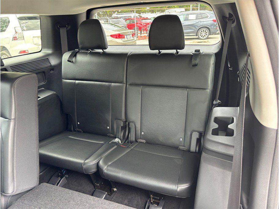 Used 2025 Hyundai Santa Fe SEL FWD image 38