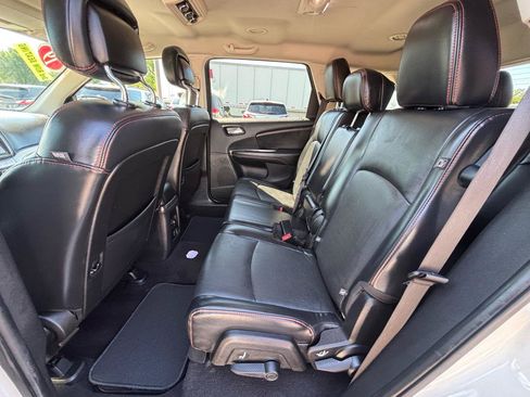 Used 2019 Dodge Journey GT AWD/4WD image 12