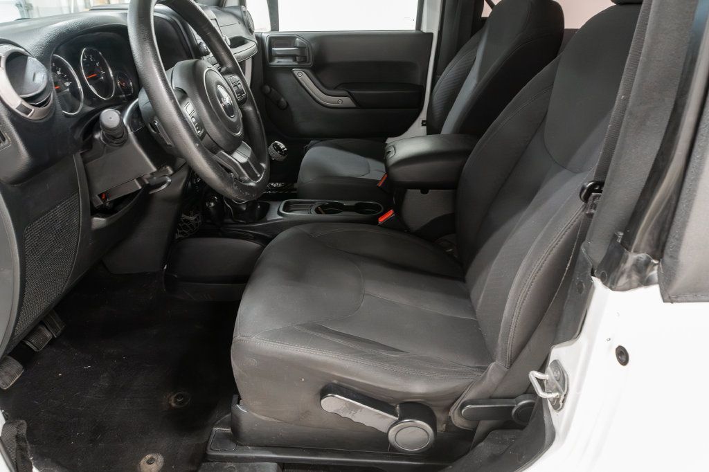 Used 2015 Jeep Wrangler Sport AWD/4WD image 17