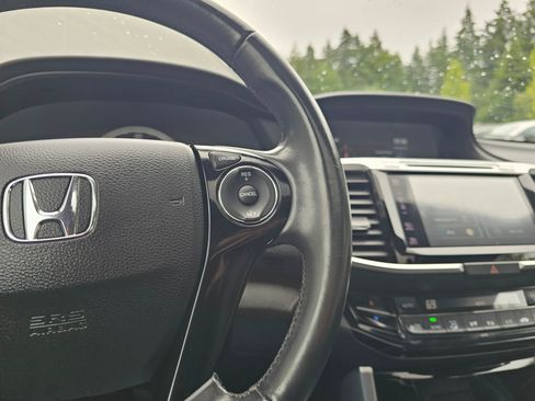 Used 2017 Honda Accord EX-L image 35