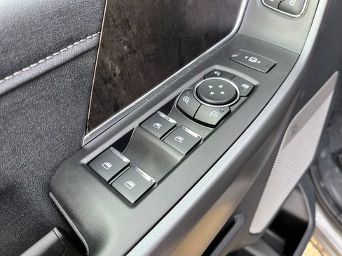 New 2025 Ford F250 Lariat image 15